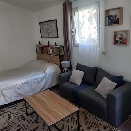 Maisonnette Au Calme Gennevilliers Extérieur photo