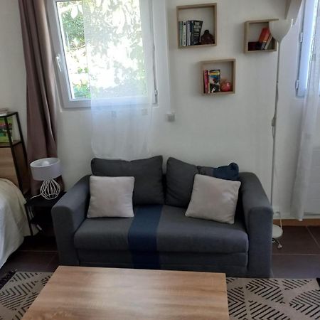 Maisonnette Au Calme Gennevilliers Extérieur photo