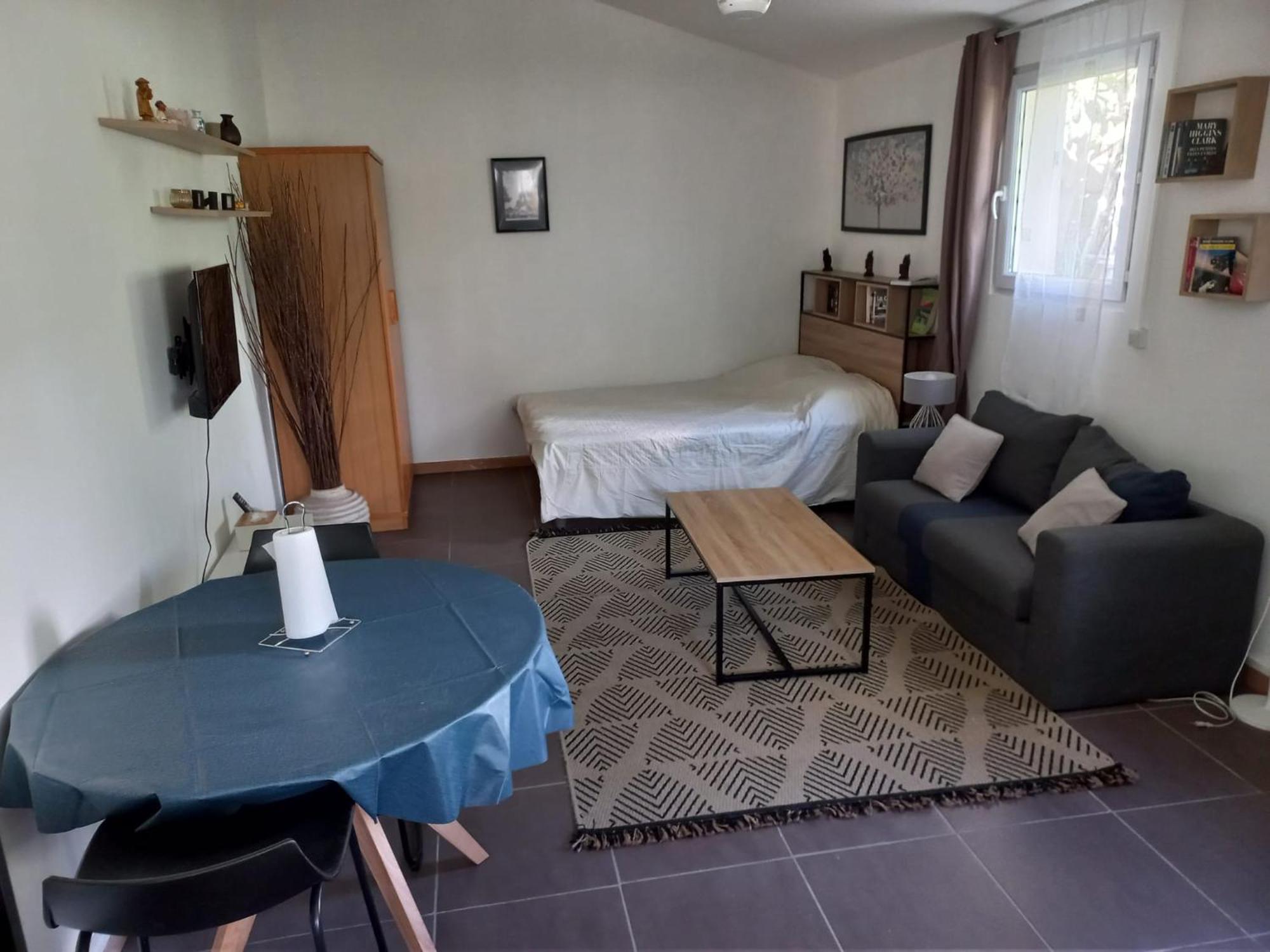 Maisonnette Au Calme Gennevilliers Extérieur photo